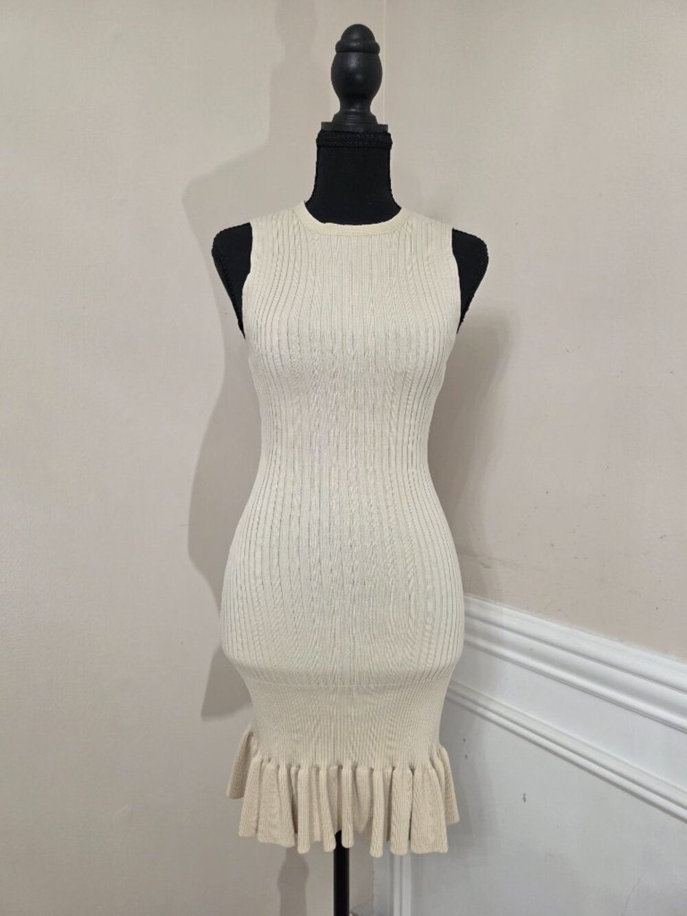 SHEIN Ribbed Bodycon Mini Dress Cream Sleeveless Ruffle Hem Size Medium